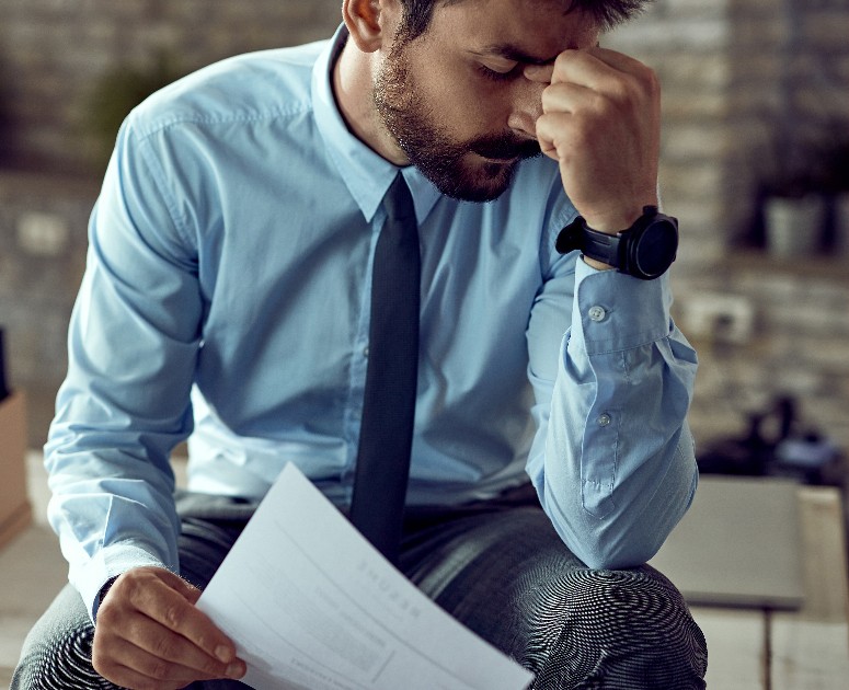 Organisation d’insolvabilité et faux : confirmation partielle et exigence de l’élément intentionnel